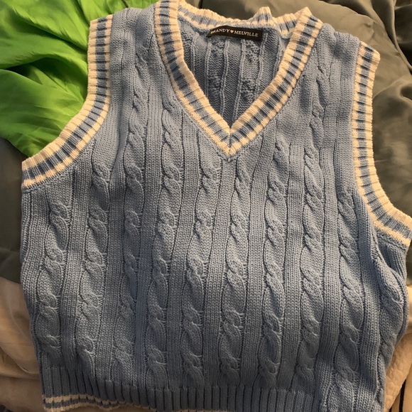 Brandy Melville Marlena Cotton Sweater Vest - Picture 2 of 2